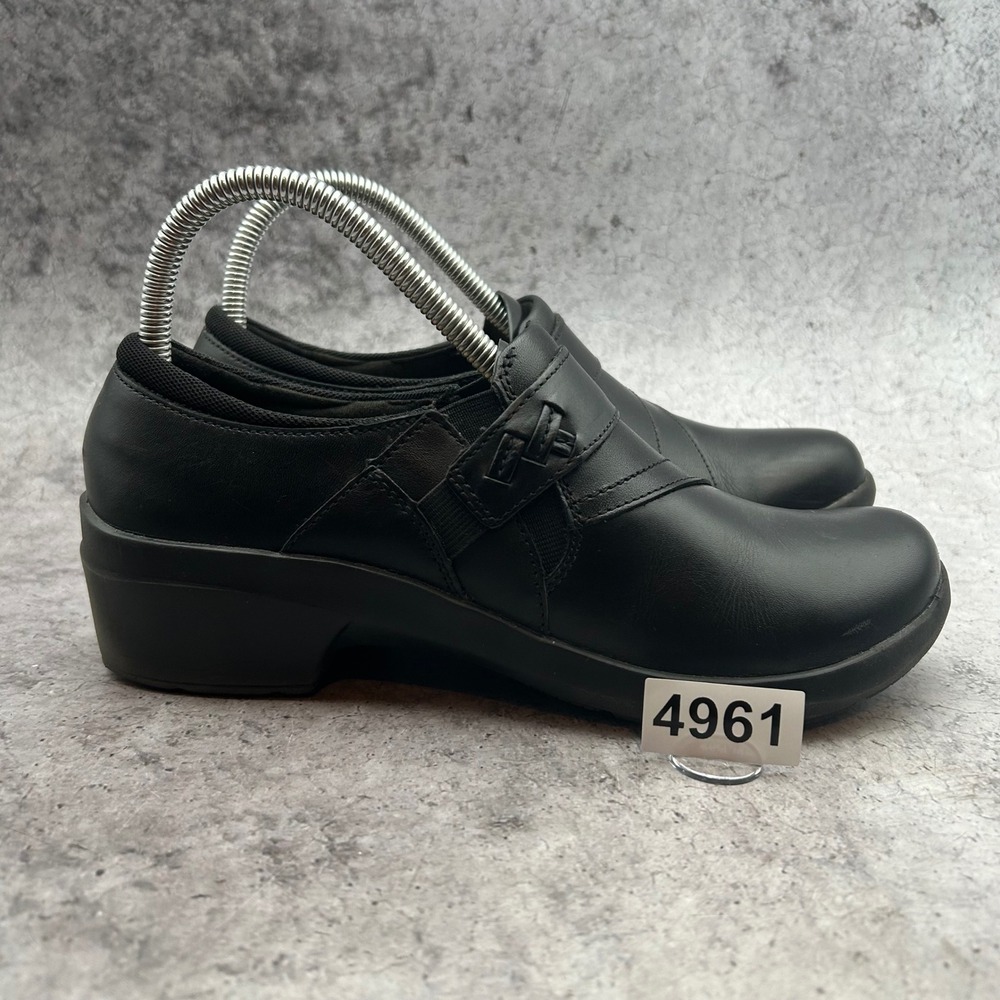 Clarks Angie Pearl Slip On Shoes Womens 8 Black Leather Comfort Loafer Clogs